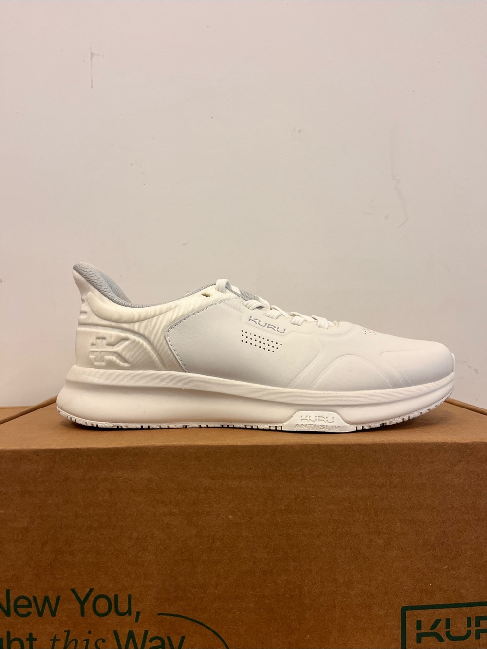 KURU Women’s Shift White Anti-Slip Shoes Size 7.5 Orthopedic Shoes